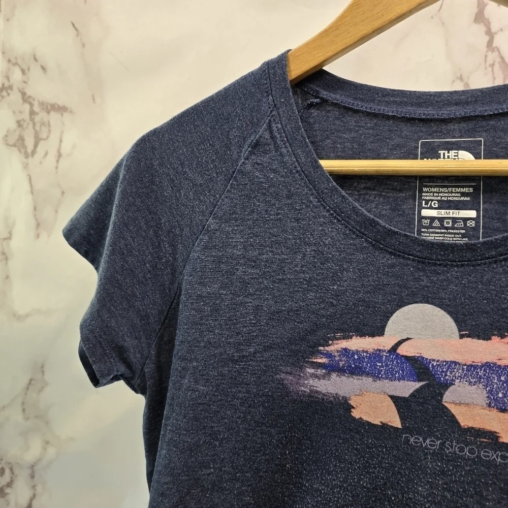 The North Face T Shirt Womens Large Blue Never Stop Exploring Tee Short Sleeve - Picture 2 of 10